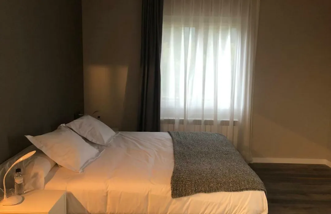 Hotel Els Avets De Camprodon-1
